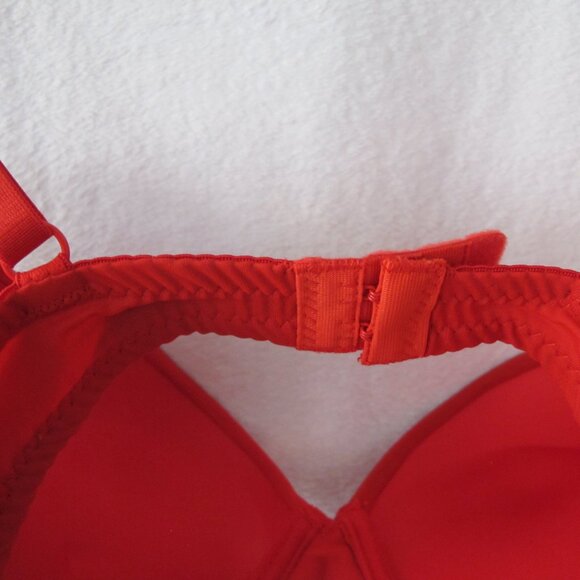 NWT - Frederick's of Hollywood Krystal Mega Push-Up Bra - 32D - Picture 9 of 11